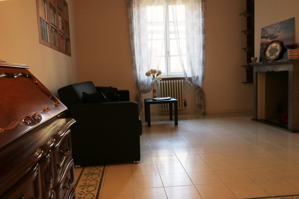 Ancient Courtyard Bonanomi 2 Bedroom Apartment Como Exterior foto